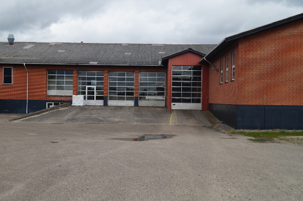 Logistikm�ssigt er det nemt at komme til og fra fabrikken.